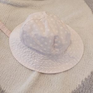 Carter's Sun Bonnet